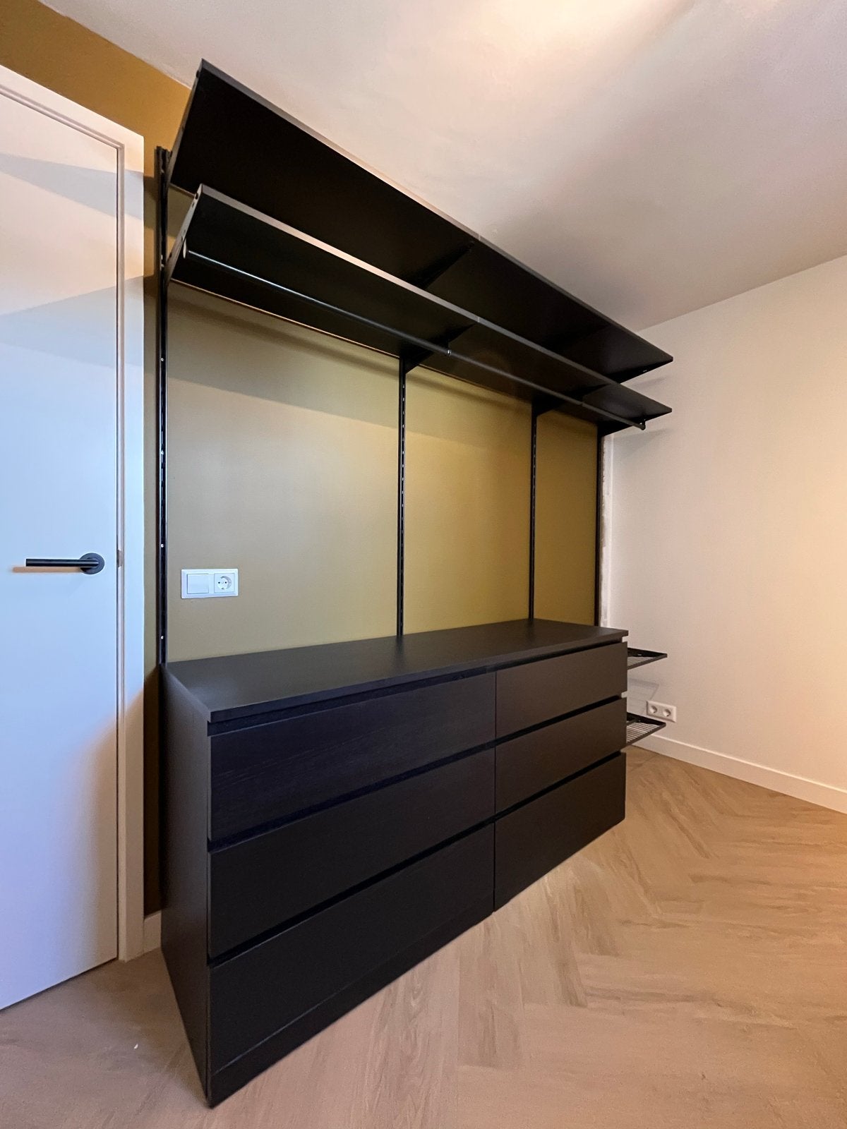 Ikea Malm ladekast met Boaxel systeem - Zo goed als nieuw, Huis en Inrichting, Kasten | Kledingkasten, Ophalen, 150 tot 200 cm
