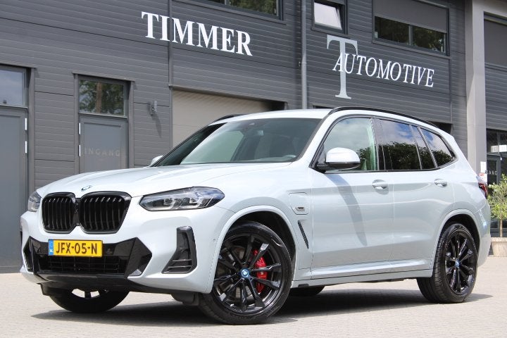 BMW X3 xDrive30e High Executive M Sport LCI - 20 Inch - Zwar, 1998 cc, 2000 kg, Leder, Bedrijf