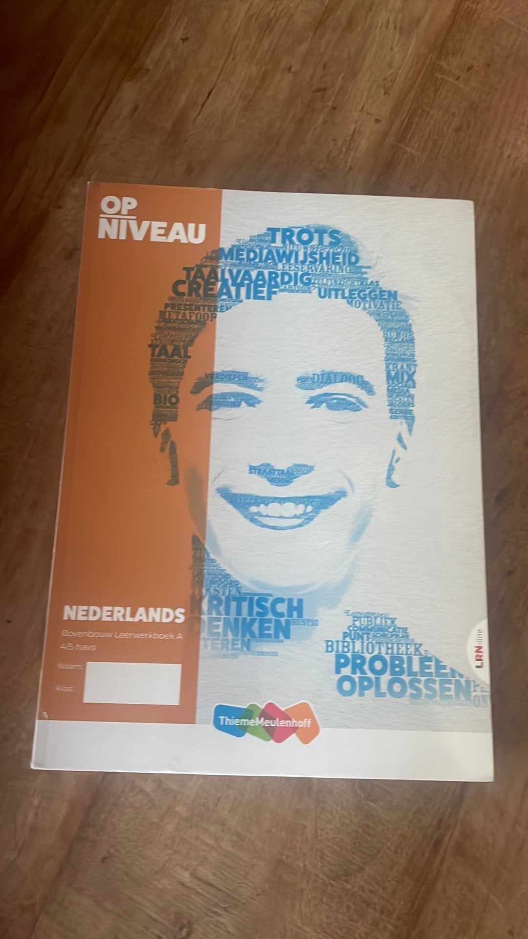 Op niveau LRN-line online bovenbouw + boek 4/5 havo A+B, Boeken, Ophalen, Zo goed als nieuw, Overige niveaus, Nederlands