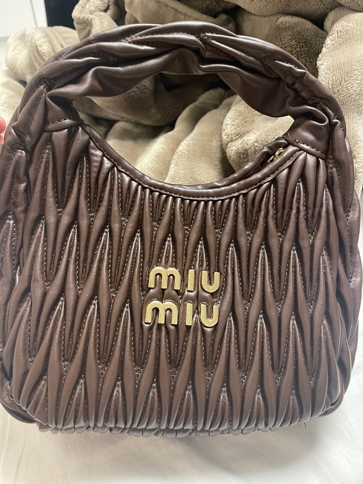Miu Miu Handtas/Schoudertas Bruin, Sieraden, Tassen en Uiterlijk, Ophalen of Verzenden, Zo goed als nieuw, Bruin, Handtas