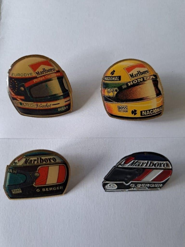 Helm speldjes pins Formule 1 F1 Marlboro G. Berger B. Gachot, Ophalen of Verzenden, Gebruikt, Sport, Speldje of Pin