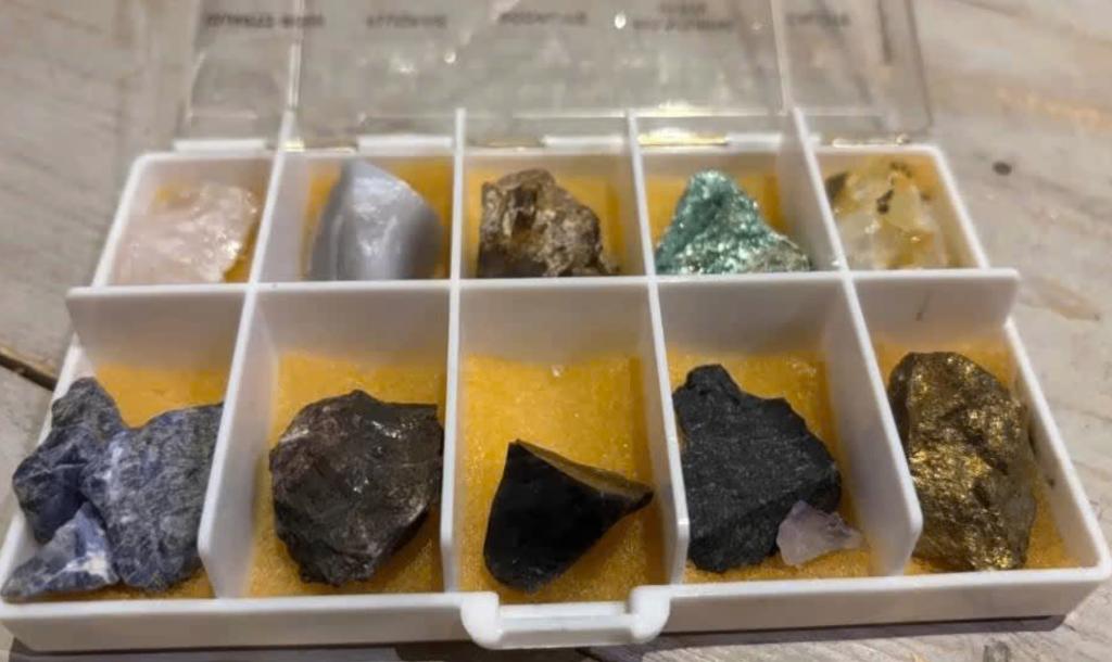 Tien stuks verschillende edelstenen, Sieraden, Tassen en Uiterlijk, Edelstenen, Ophalen of Verzenden, Gebruikt