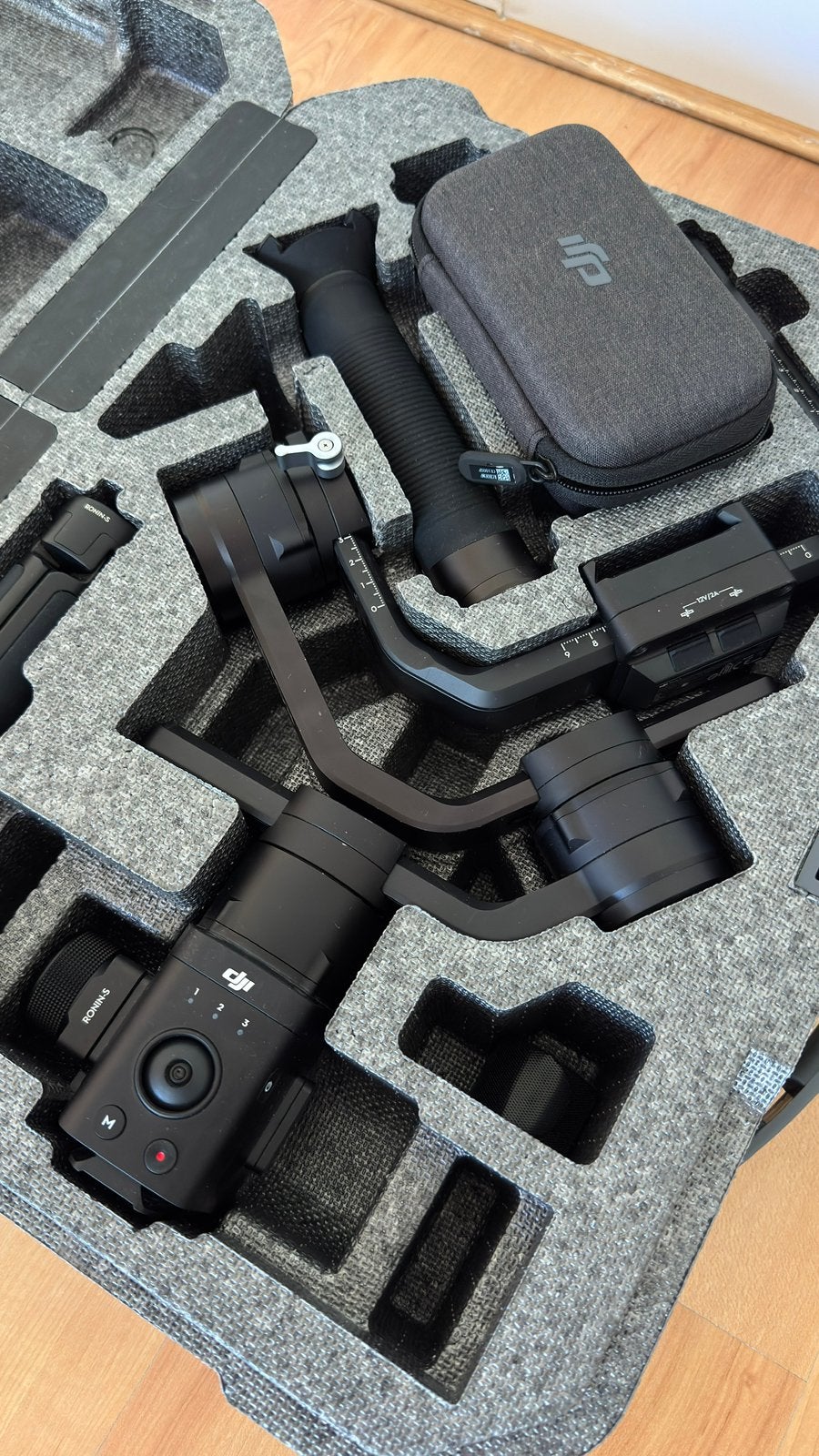 DJI Ronin-S Gimbal – Compleet, weinig gebruikt, Audio, Tv en Foto, Fotografie | Statieven en Balhoofden, Ophalen, Zo goed als nieuw