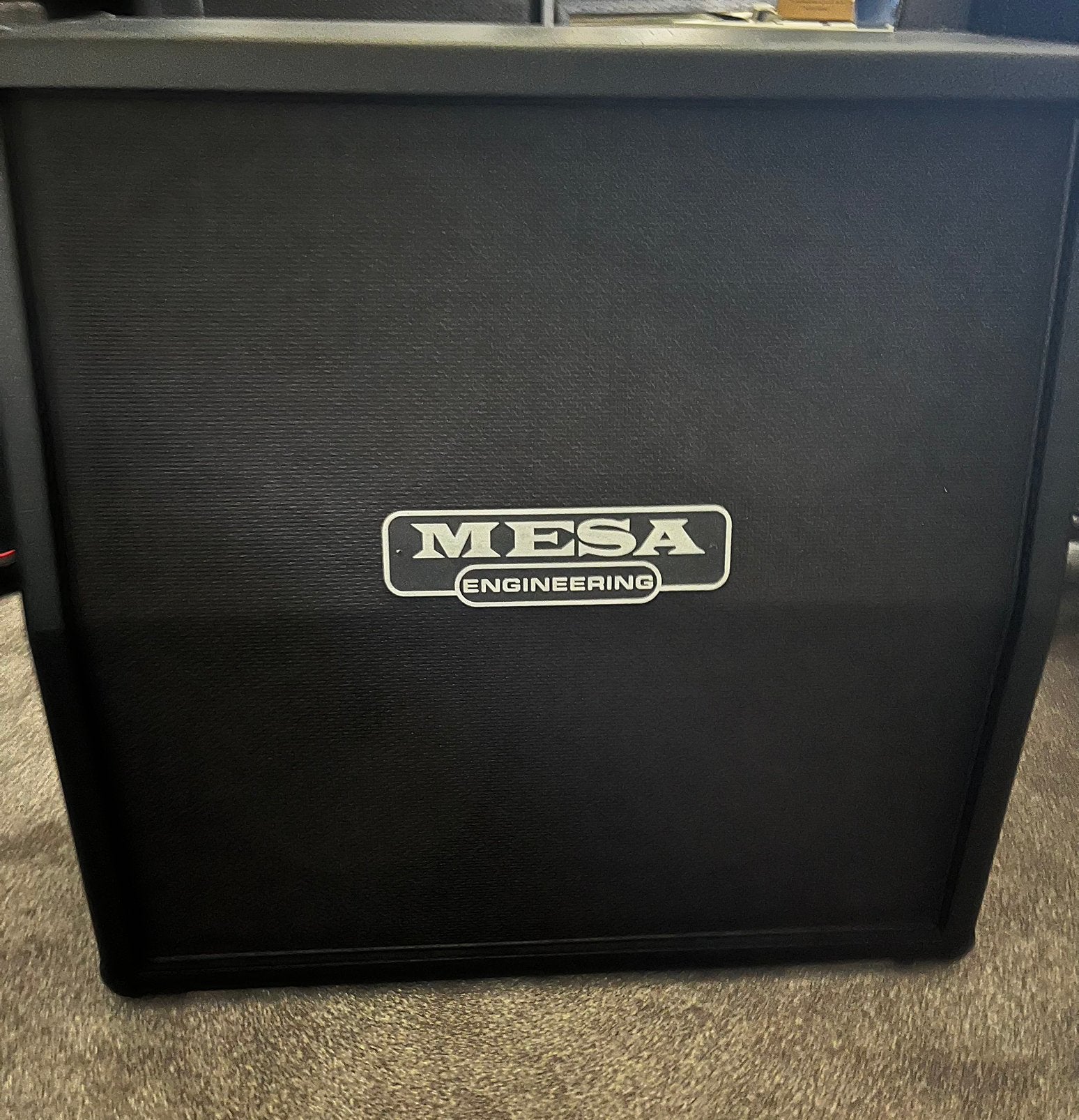Mesa boogie traditional 4x12 met black frame v30 speakers, Muziek en Instrumenten, Ophalen, Zo goed als nieuw