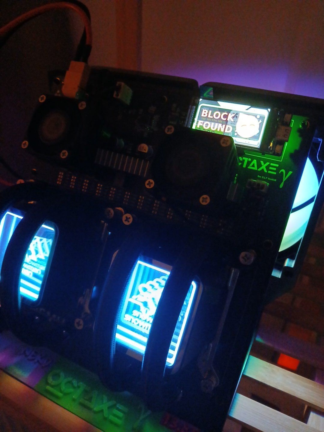 Bitaxe Bitcoin Miner / Solo Miner - Compleet met RGB, Computers en Software, Ophalen, Zo goed als nieuw
