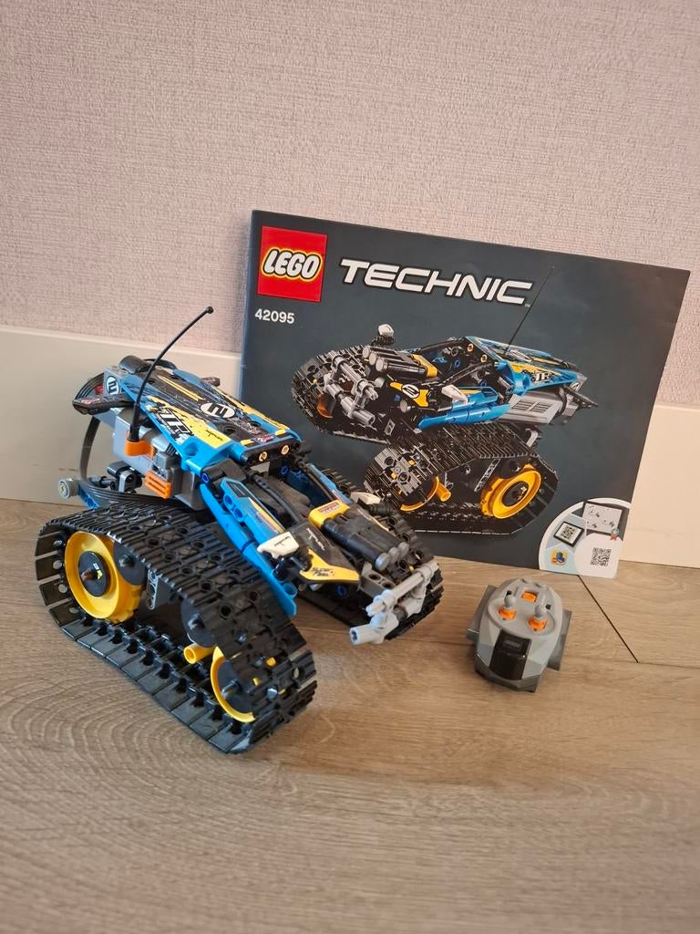 Lego Technic 42095 RC Stunt Racer met afstandsbediening, Lego, Ophalen of Verzenden, Zo goed als nieuw, Technic