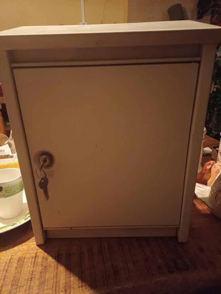 Brabantia brievenbus  wit, Ophalen of Verzenden, Zo goed als nieuw, IJzer, Wandbrievenbus