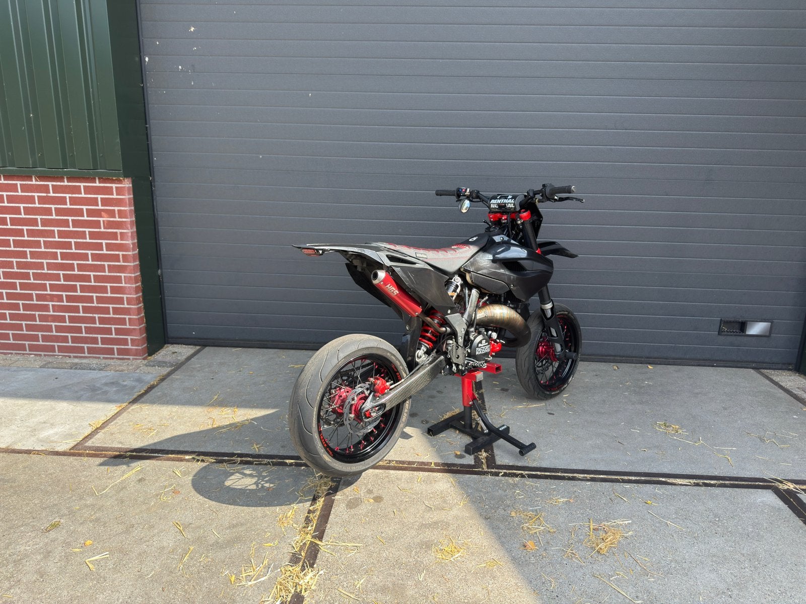 Husqarvana te 125 (A1), Fietsen en Brommers, Overige merken, 6 versnellingen, Zo goed als nieuw, 125 cc