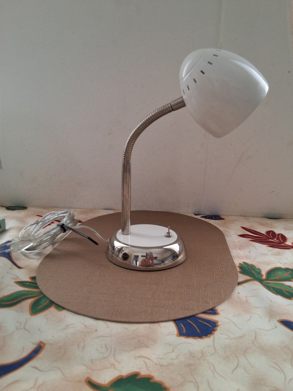 Tafellamp Harley wit met chroom - Bureaulamp, Bureaulamp, Gebruikt, Wit, Metaal