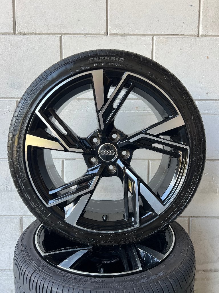 Zomerset Audi A4 A5 velgen met zomerbanden 18 inch, Auto-onderdelen, Ophalen, 18 inch, Gebruikt, Banden en Velgen