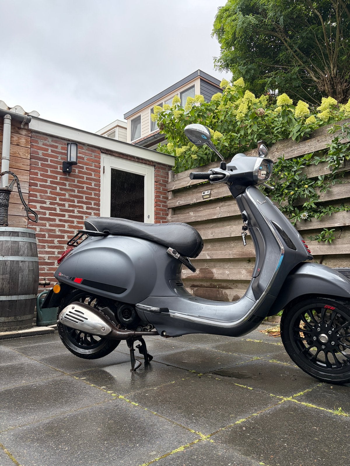Vespa Sprint 2v 4t 2017 snorfiets, Fietsen en Brommers, Scooters | Vespa, Ophalen, Gebruikt, Benzine, 50 cc