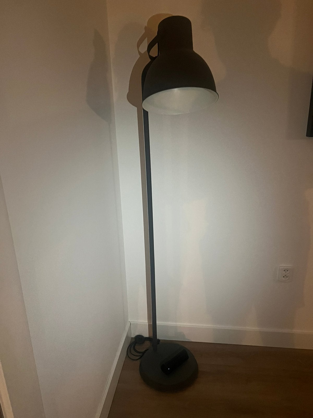 Ikea Hektar lamp, Huis en Inrichting, Lampen | Vloerlampen, Ophalen, Zo goed als nieuw, 150 tot 200 cm