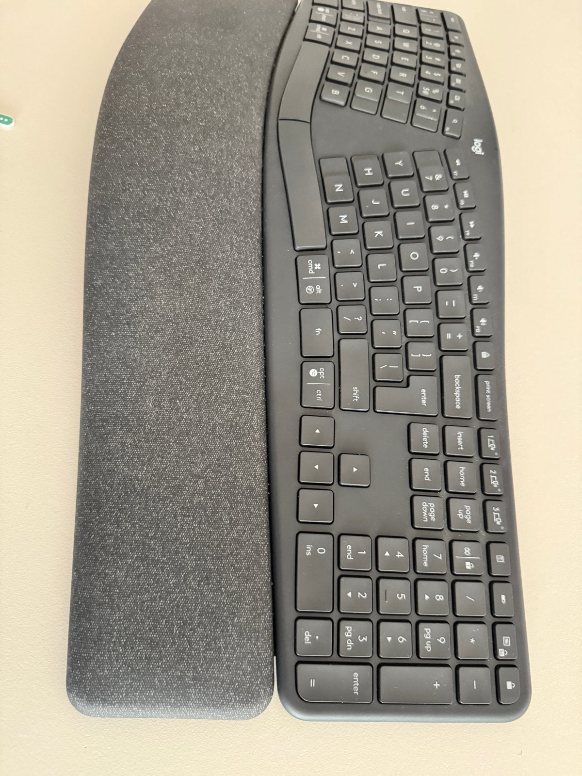 Logitech ERGO K860 Ergonomisch Draadloos Toetsenbord QWERTY, Computers en Software, Draadloze ontvanger, Ophalen of Verzenden