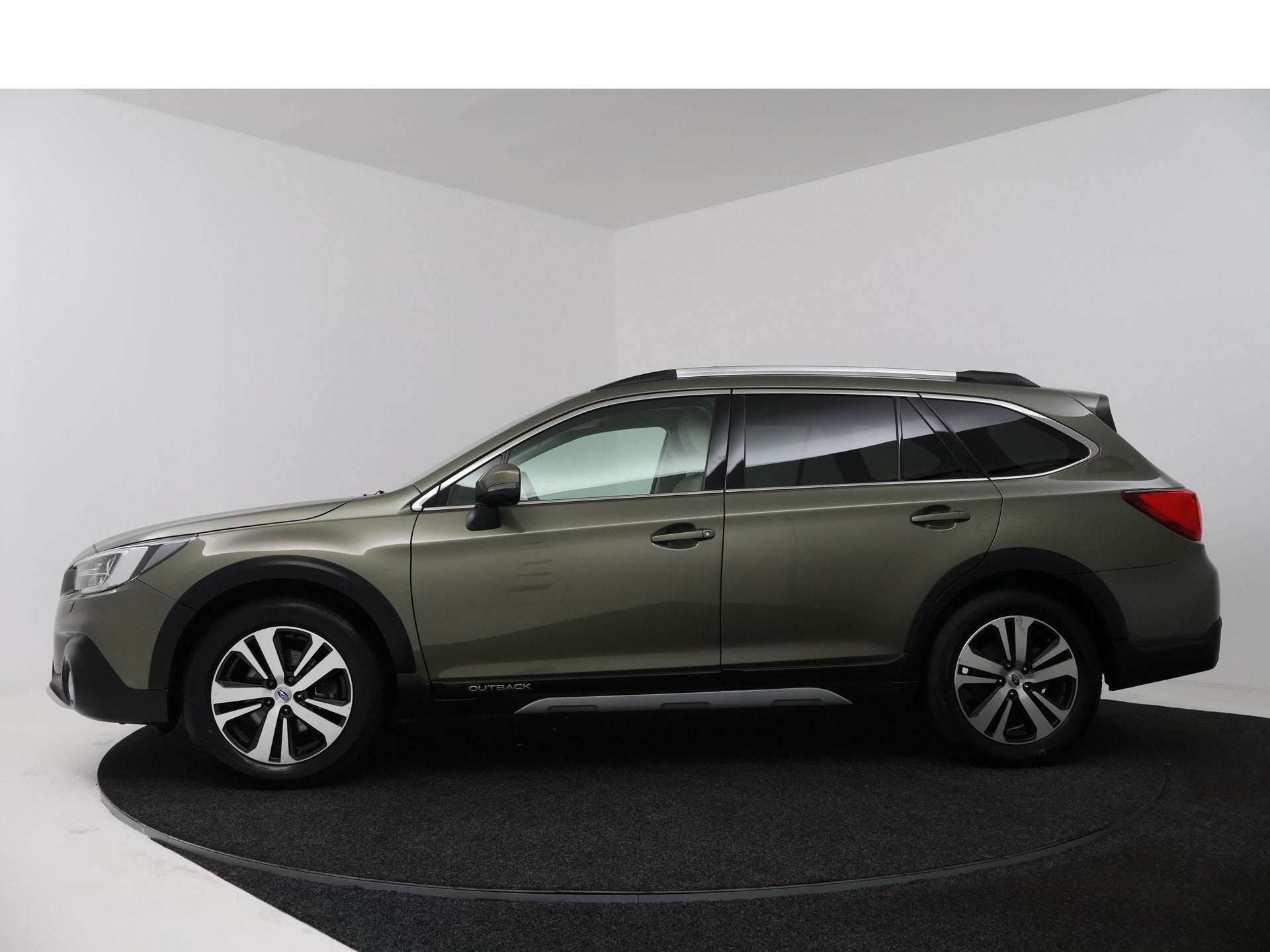 Subaru Outback 2.5i Premium AWD | 1e Eigenaar | Trekhaak | S, Auto's, Automaat, 12 maanden, Gebruikt, 4 cilinders