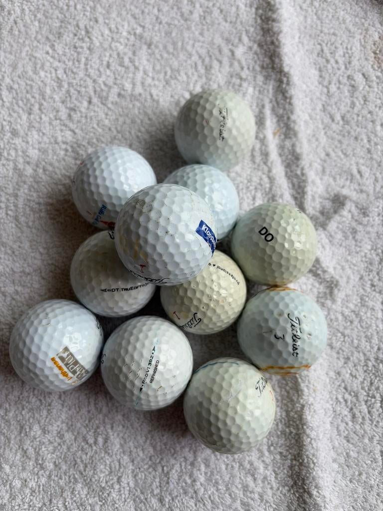 50x Titleist mix golfballen met ervaring, Sport en Fitness, Golf, Ophalen, Gebruikt, Bal(len), Overige merken