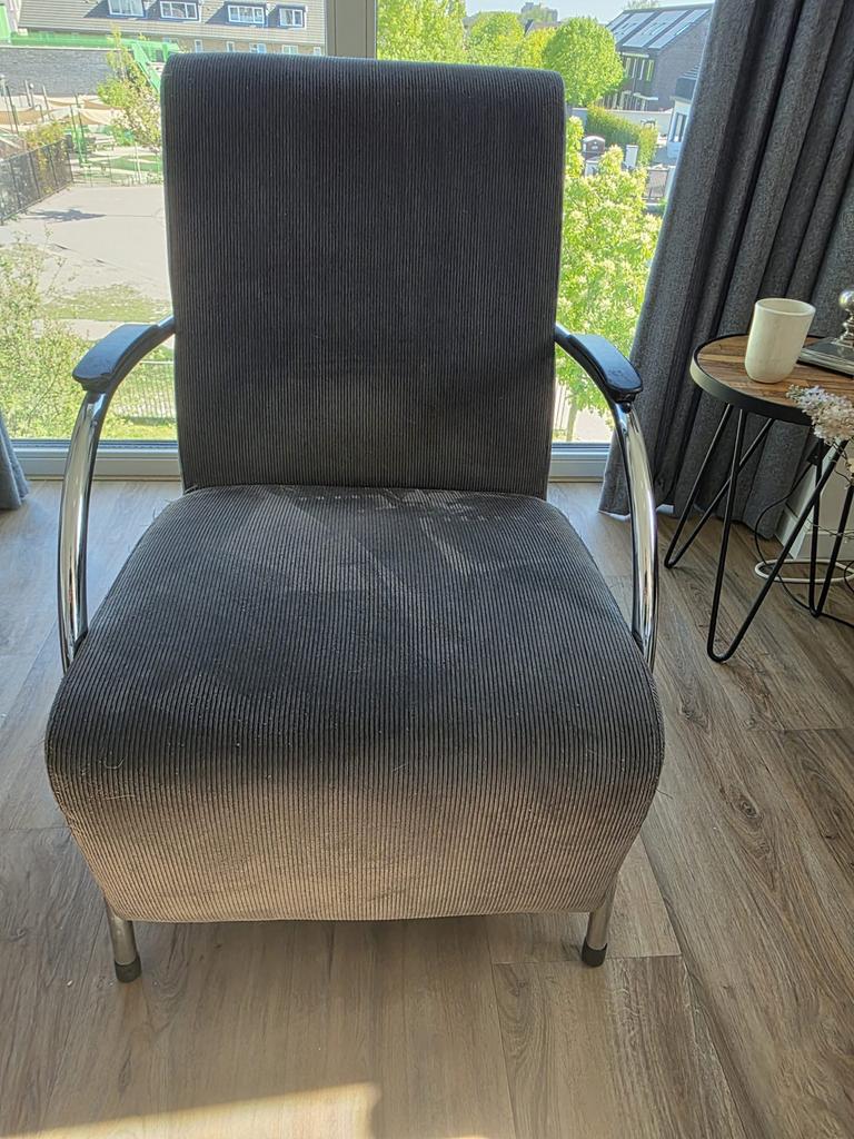 Woood Halifax fauteuil donkergrijs ribfluweel, Ophalen, Gebruikt, Stof