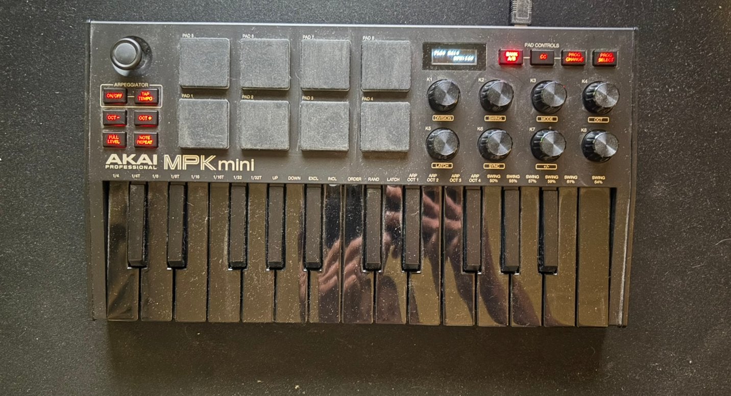 Akai MPK mini, Ophalen of Verzenden, Zo goed als nieuw, Overige aantallen, Overige merken