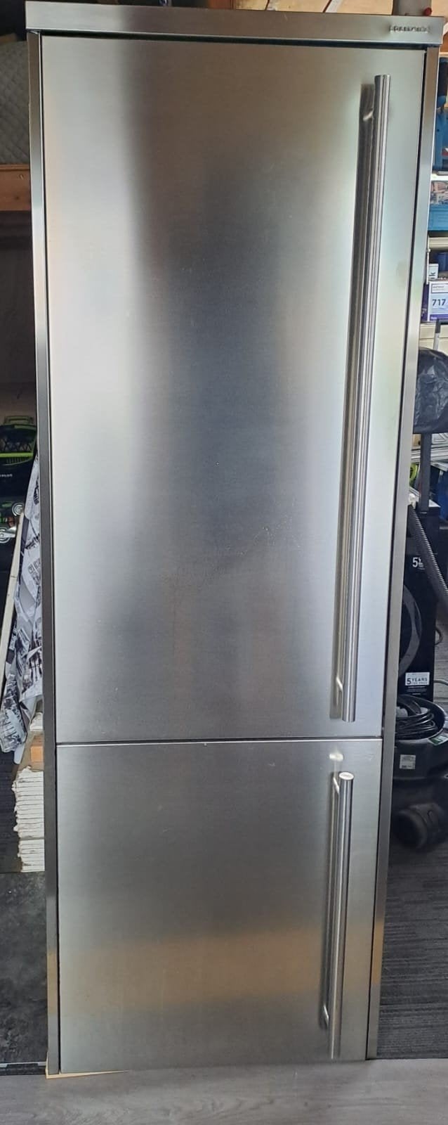 RVS Koelvriescombinatie Bosch, 200 liter of meer, 60 cm of meer, Met aparte vriezer, Zo goed als nieuw