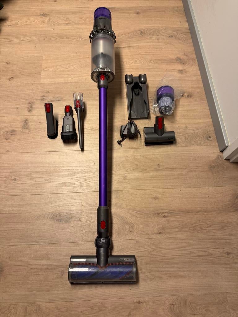 Dyson V11 Advanced (2024) Draadloze steelstofzuiger, Witgoed en Apparatuur, Stofzuigers, Stofzuiger, Ophalen of Verzenden, Zo goed als nieuw