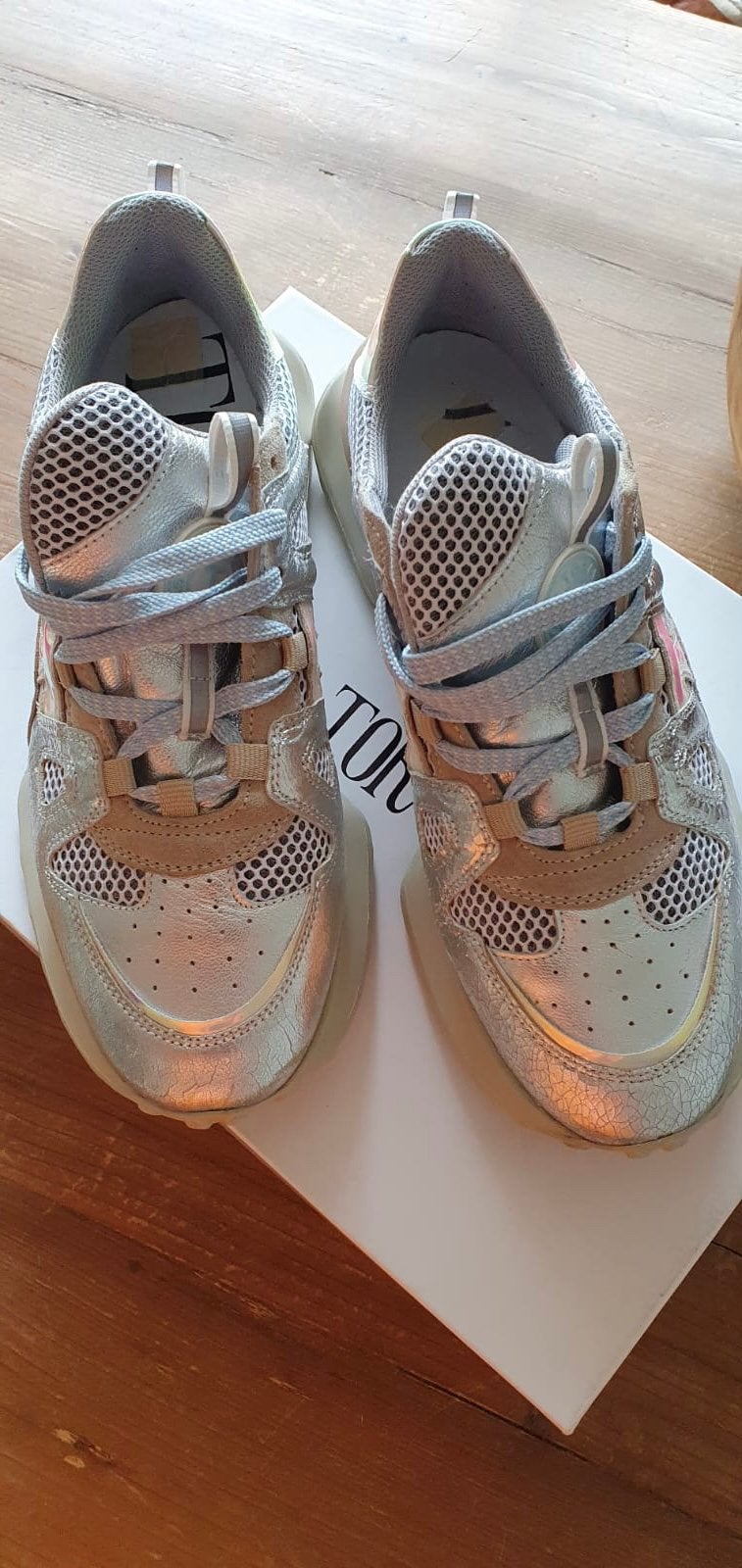 Toral sneakers silver maat 40 nieuw, Kleding | Dames, Schoenen, Ophalen of Verzenden, Zo goed als nieuw, Overige kleuren, Sneakers of Gympen
