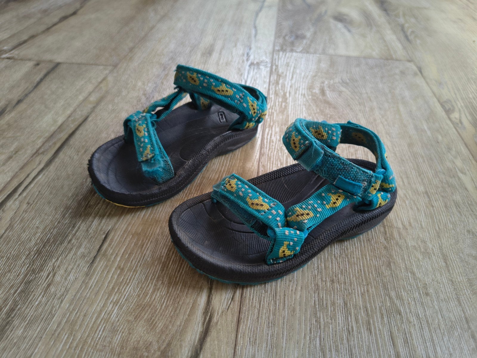 Mooie blauwe Teva sandalen, waterschoenen, 22/23. Duikboot, Gebruikt, Jongetje of Meisje, Onb, Overige typen