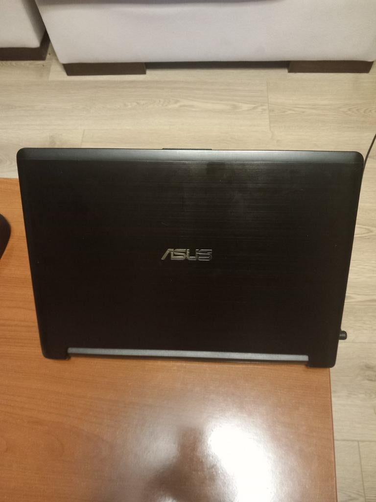 ASUS laptop i5-3317U, 8GB RAM, GT 740M, 240GB SSD, Computers en Software, Windows Laptops, Ophalen