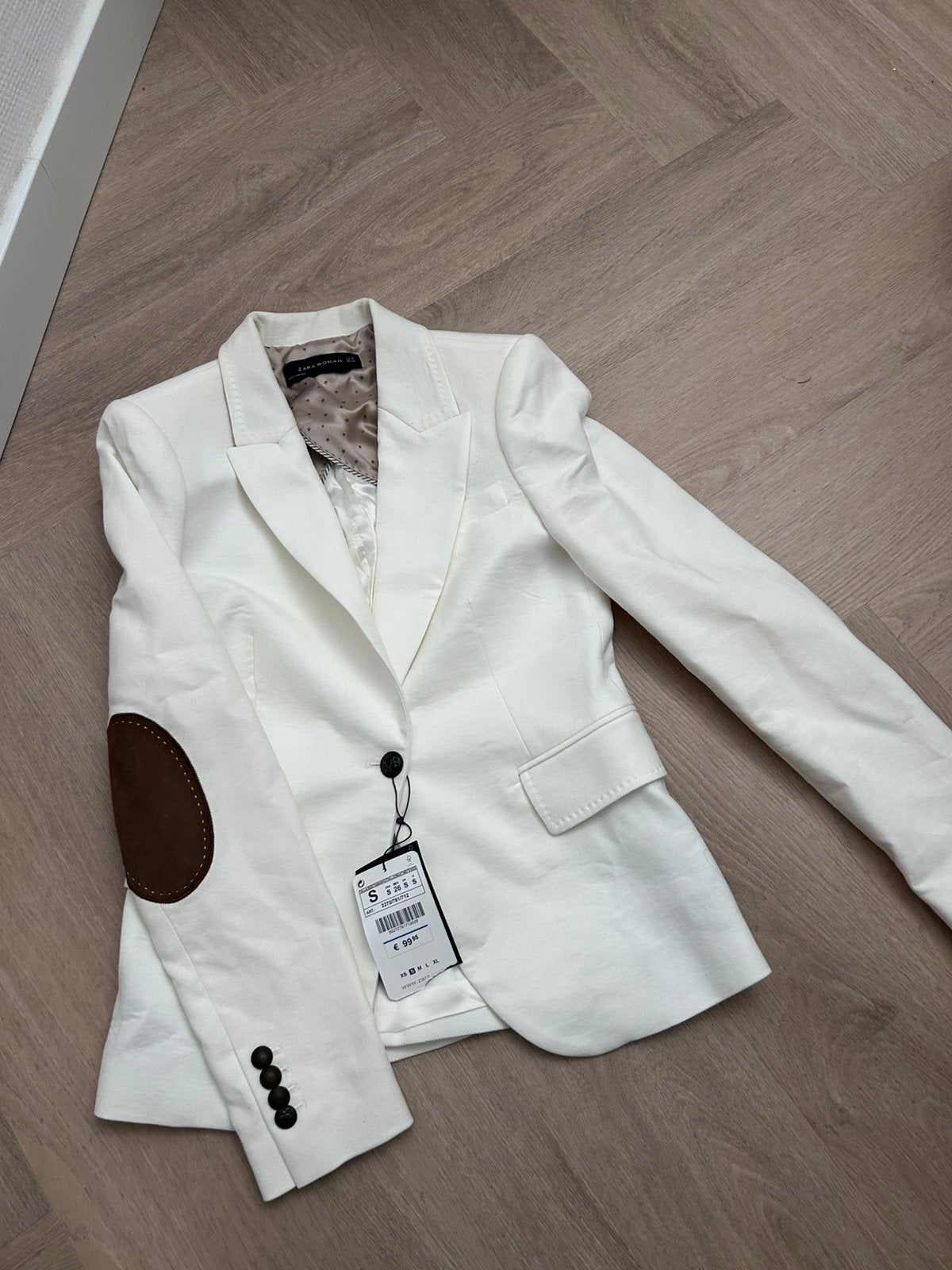 Zara colbert beige mt S met bruine details NIEUW met kaartje, Beige, Nieuw, Ophalen of Verzenden, Maat 36 (S)