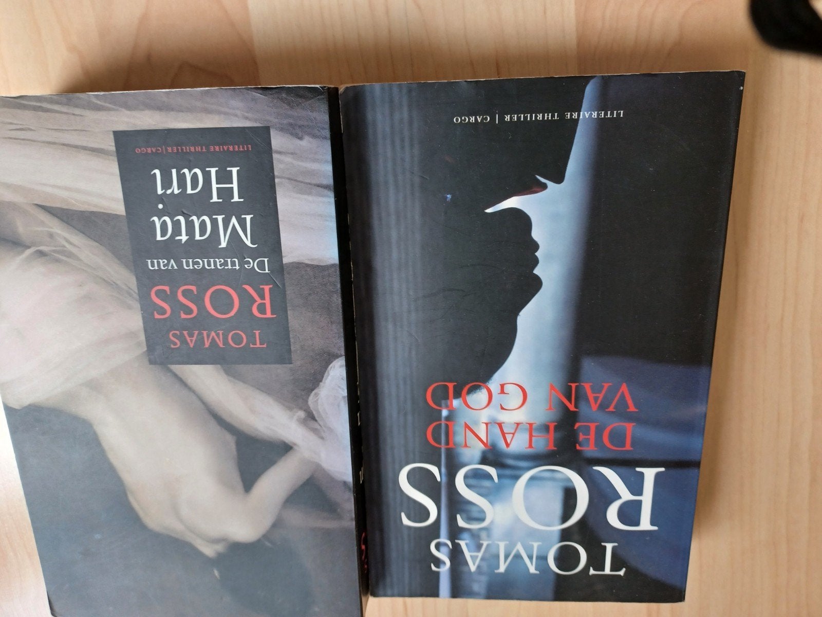 Tomas Ross: De Hand van God & De Tranen van Mata Hari, Ophalen of Verzenden, Gelezen, Tomas Ross, Nederland