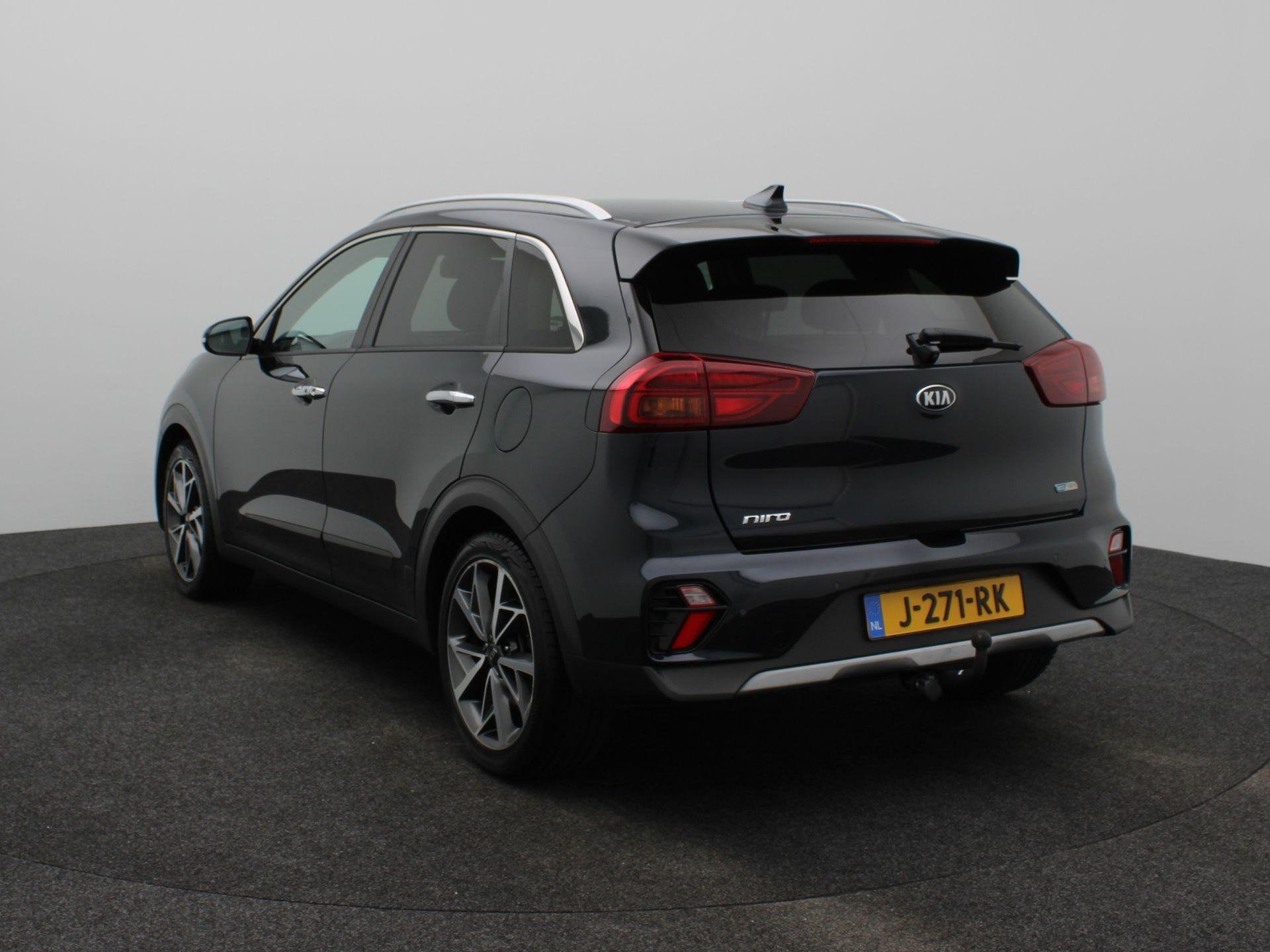 Foto 2 van Kia Niro 1.6 GDi Hybrid DynamicPlusLine | Trekhaak | All-Sea