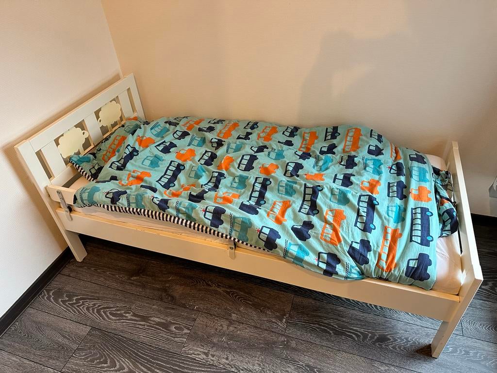 Kinderbed IKEA met lattenbodem en schapen decoratie, Ophalen, Gebruikt, 70 tot 85 cm, Lattenbodem
