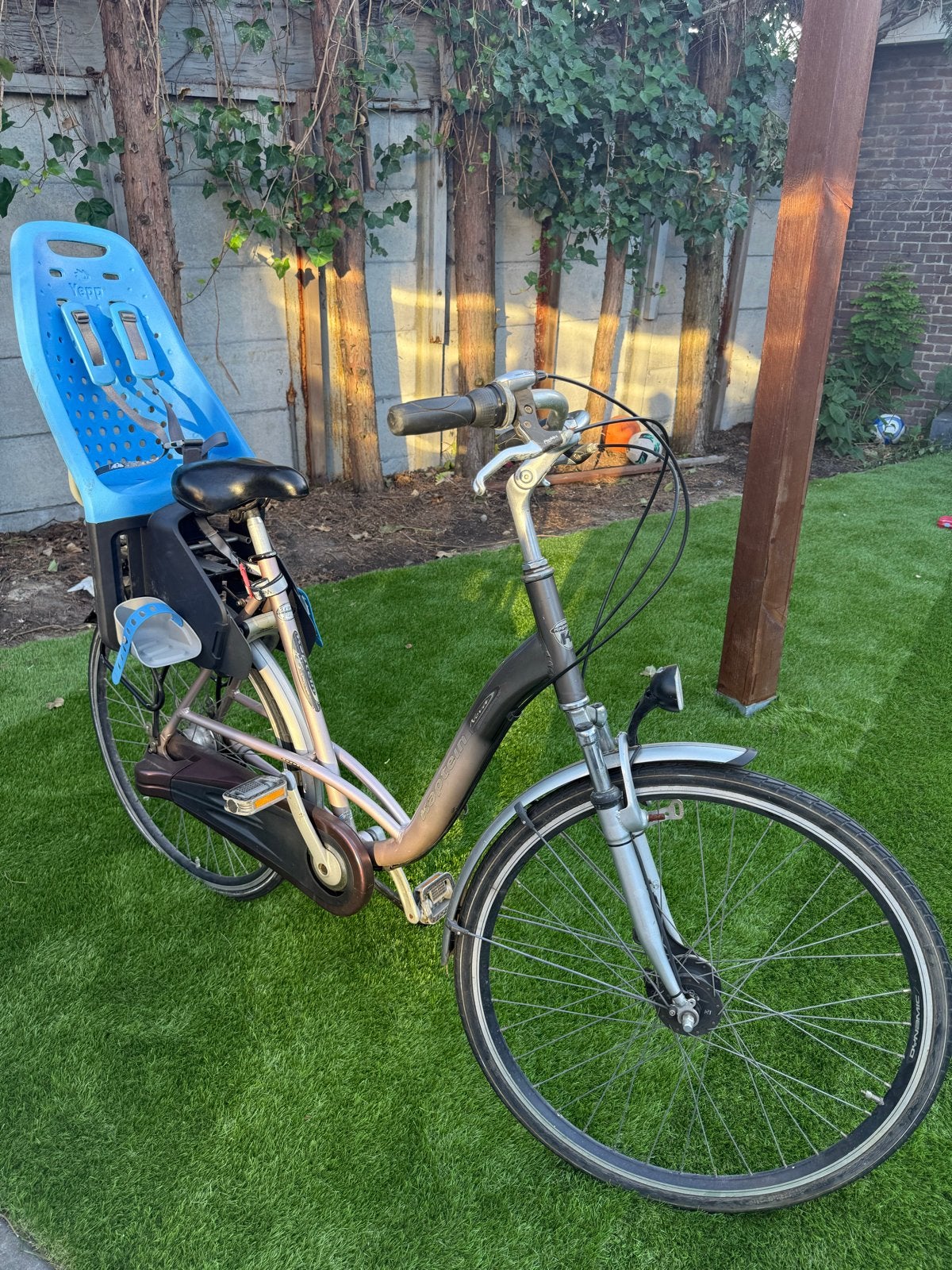 Damesfiets met fietszitje Yepp, Ophalen, Gebruikt, Overige merken