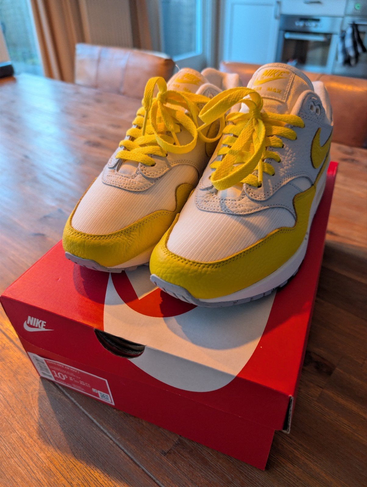 Nike Air Max 1 '87 Tour Yellow DX2954-001 - Maat 42,5 NIEUW, Geel, Nike, Nieuw, Ophalen of Verzenden