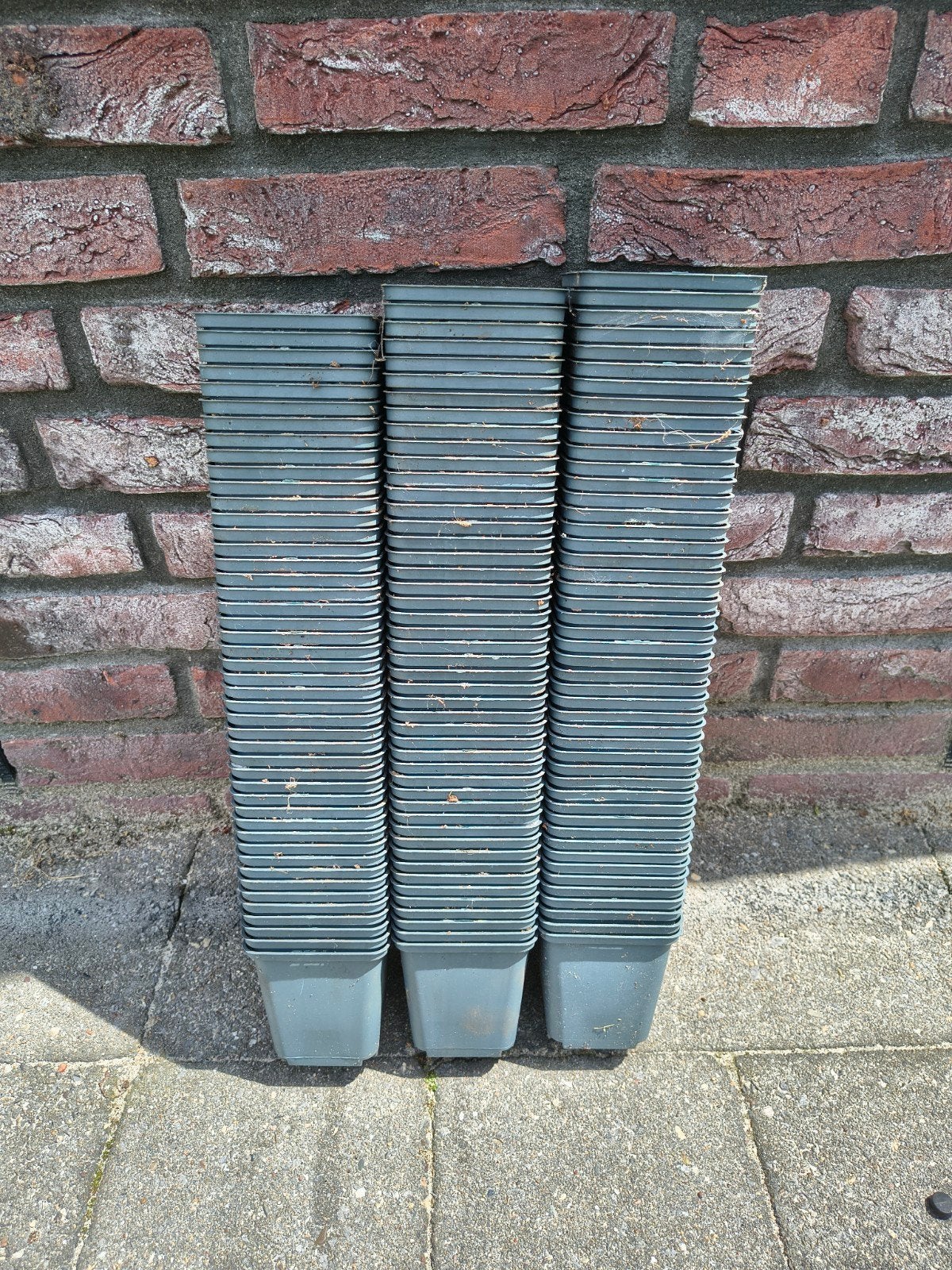 Gratis ca. 140 kweekpotjes, Tuin en Terras, Kweekspullen, Ophalen, Gebruikt
