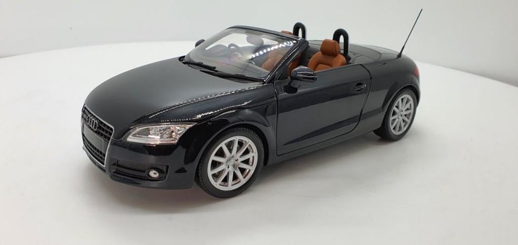 Audi TT Roadster RHD 2006 Zwart metallic van Minichamps, Ophalen of Verzenden, Nieuw, Auto, MiniChamps