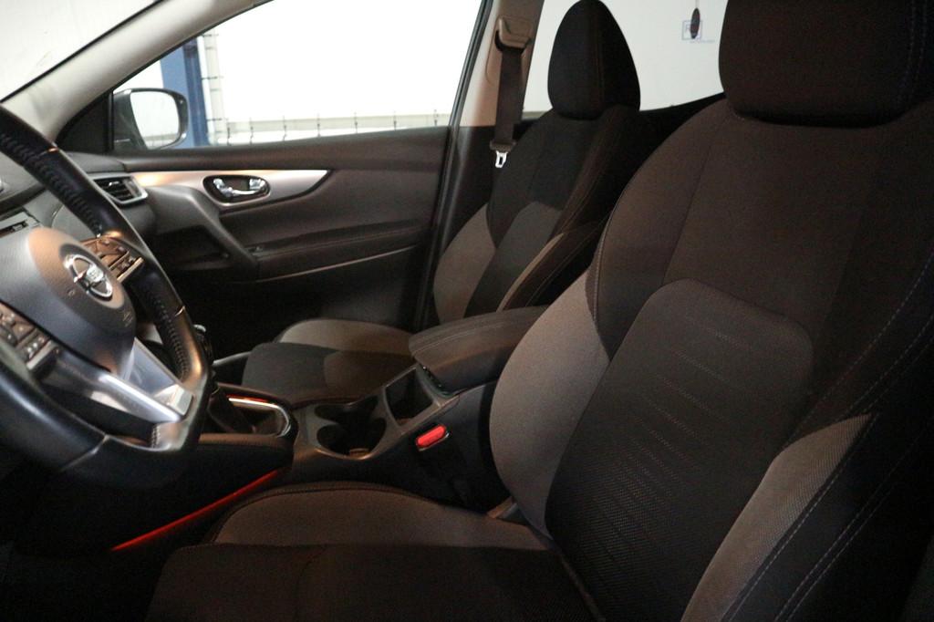 Nissan Qashqai 1.2 N-Connecta / PANO / XENON / CAMERA / HAAK, Voorwielaandrijving, Gebruikt, Euro 6, 116 pk