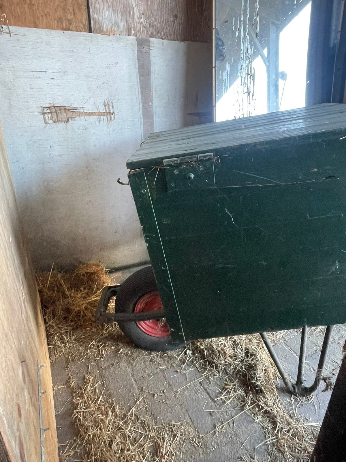 Kruiwagen met houten kist, Ophalen, Gebruikt, Handmatig, Eenwielig