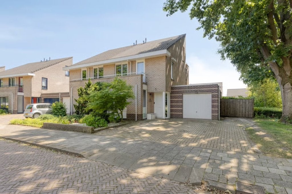 Hoekwoning In gewilde wijk Goes oost te koop, 200 tot 500 m², 5 kamers, Zeeland, Hoekwoning