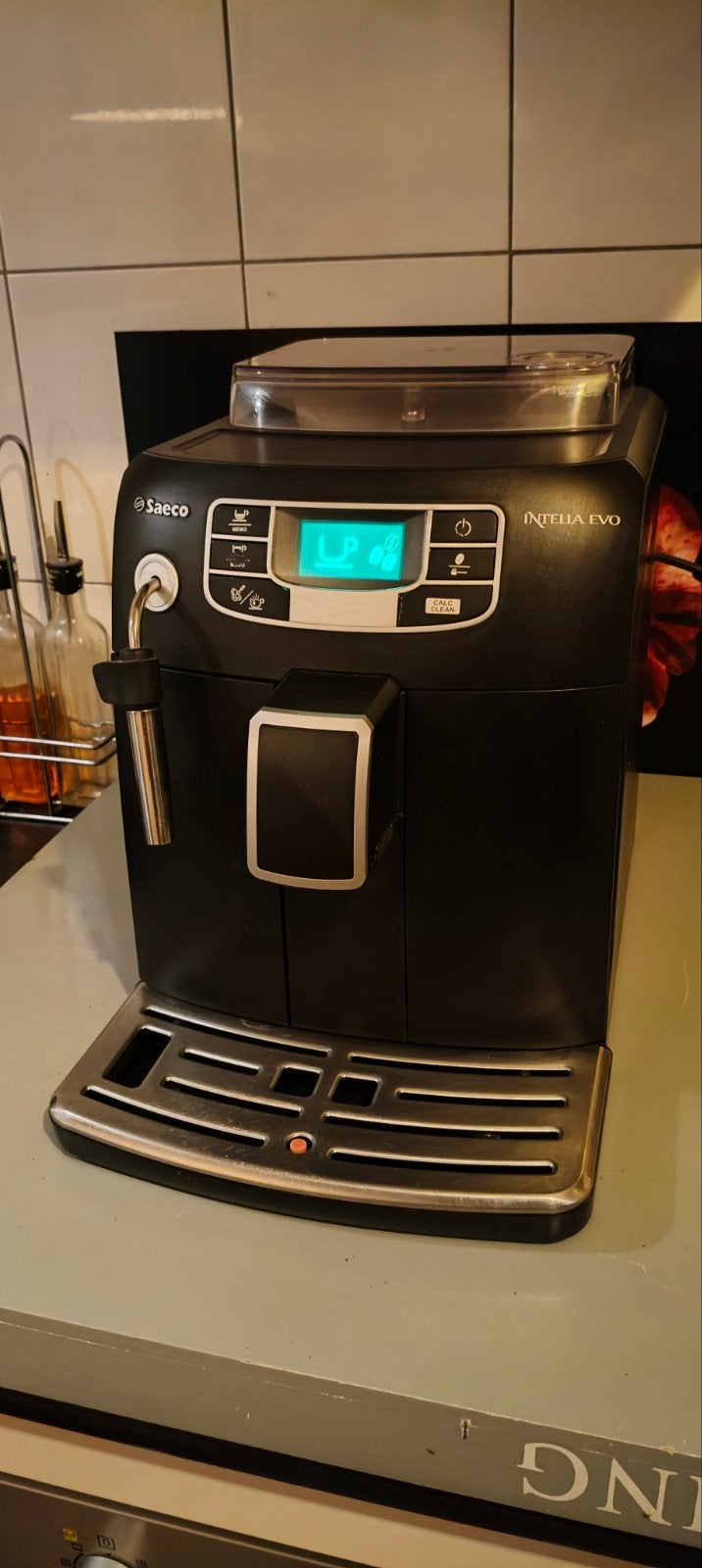 Philips Saeco volautomatische koffiebonen machine i.z.g.st., Witgoed en Apparatuur, Koffiemachine, Koffiebonen, Zo goed als nieuw