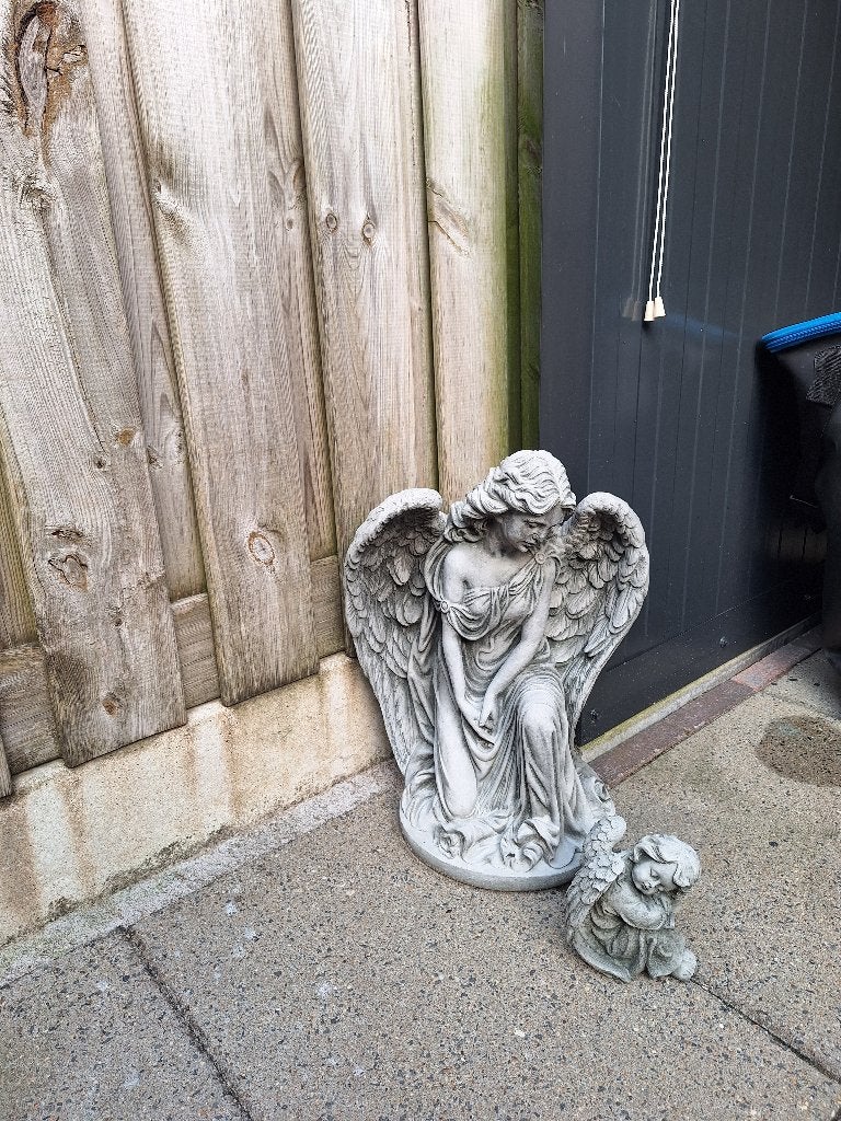 2 Betonnen beelden, Tuin en Terras, Tuinbeelden, Ophalen, Zo goed als nieuw, Beton, Engelenbeeld