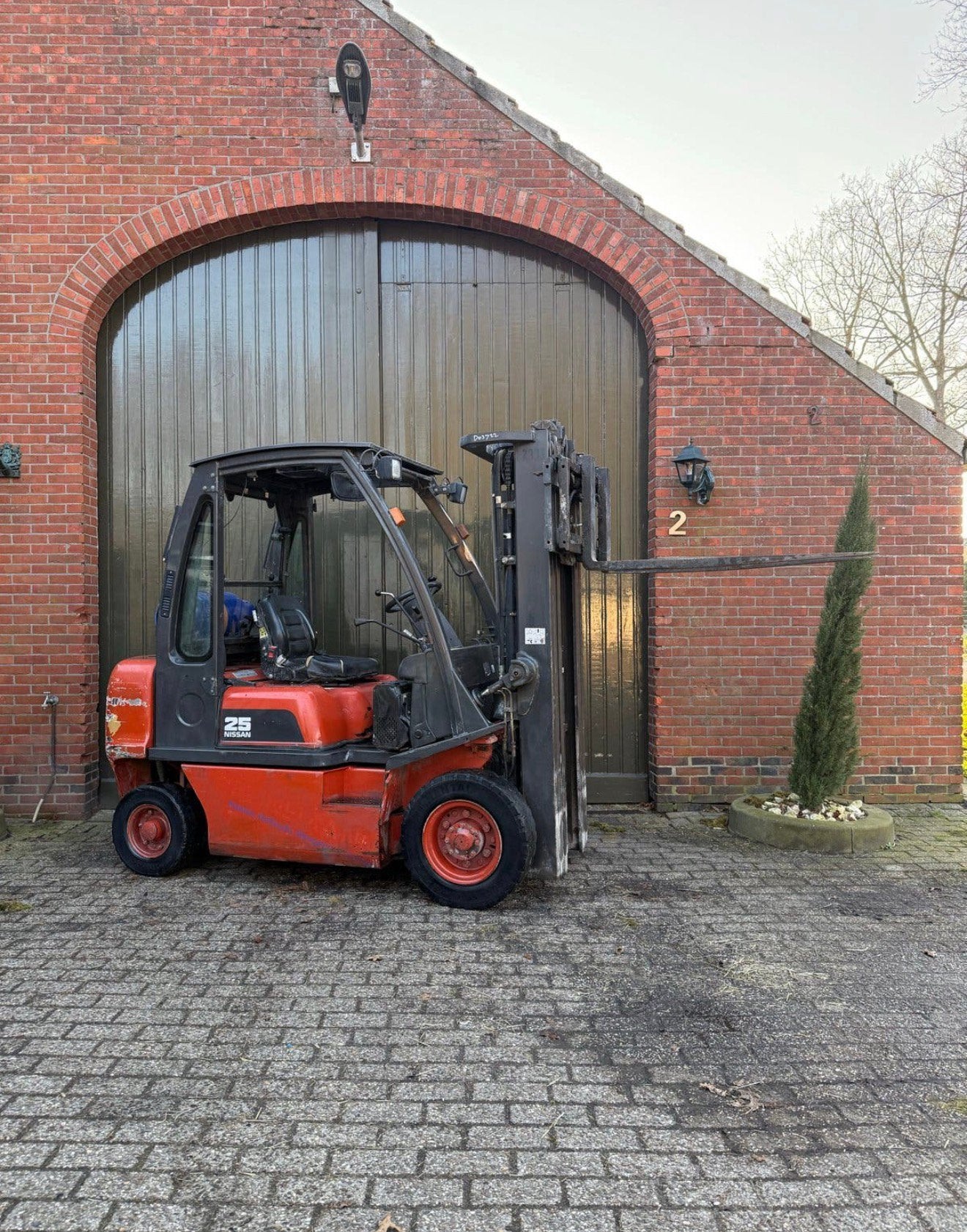 Nissan 2.5 Tons Heftruck (Freelift/Triplomast), Zakelijke goederen, 2000 tot 3000 kg, Ophalen, LPG, Heftruck