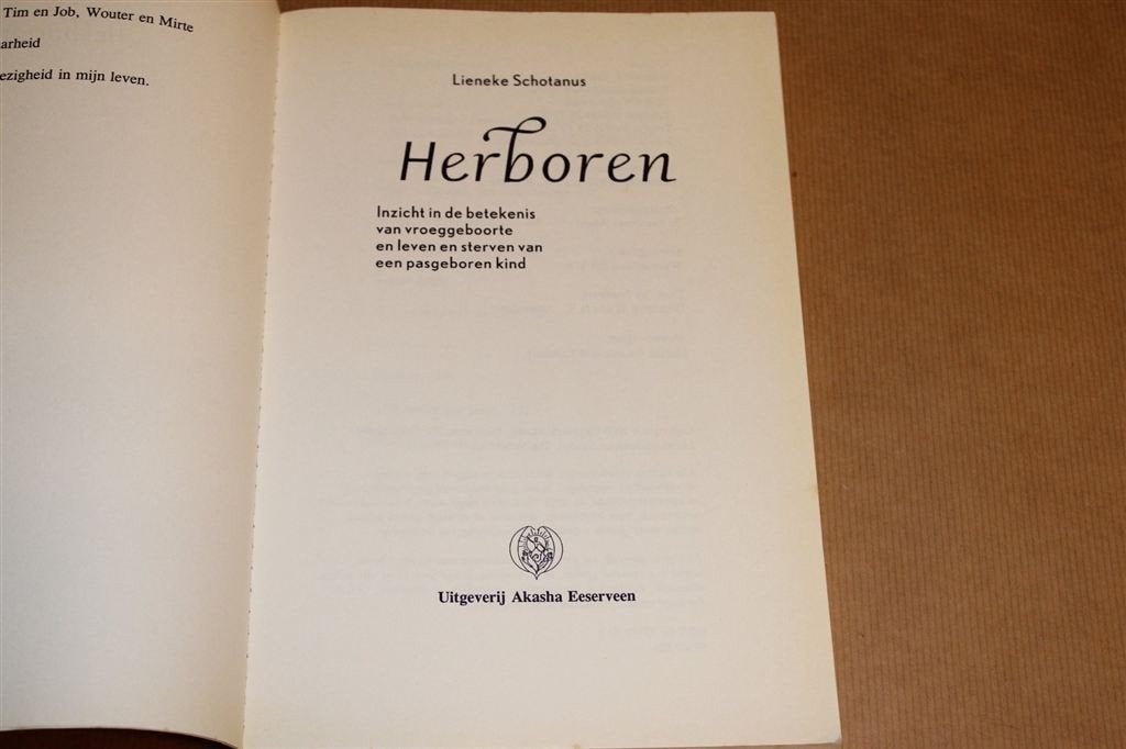 Herboren — Spirituele Visie op Rouw na Vroeggeboorte, Ophalen of Verzenden, Gelezen, Overige onderwerpen, Achtergrond en Informatie