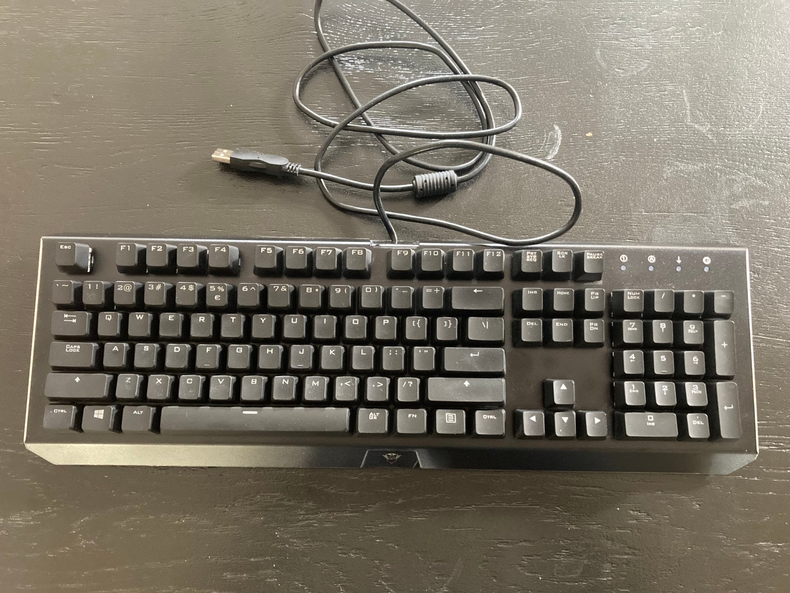 Te koop aangeboden: Trust GXT 890 gaming toetsenbord, Computers en Software, Ophalen of Verzenden, Zo goed als nieuw, Bedraad