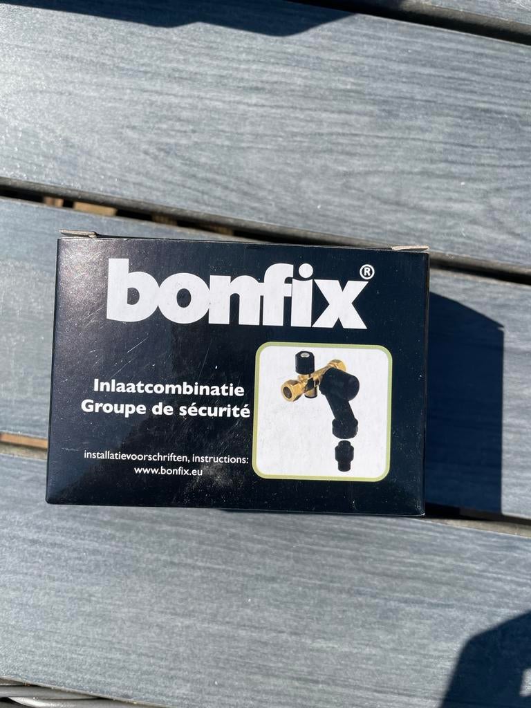Bonfix Inlaatcombinatie en Overstortventiel - Nieuw, Ophalen, Zo goed als nieuw