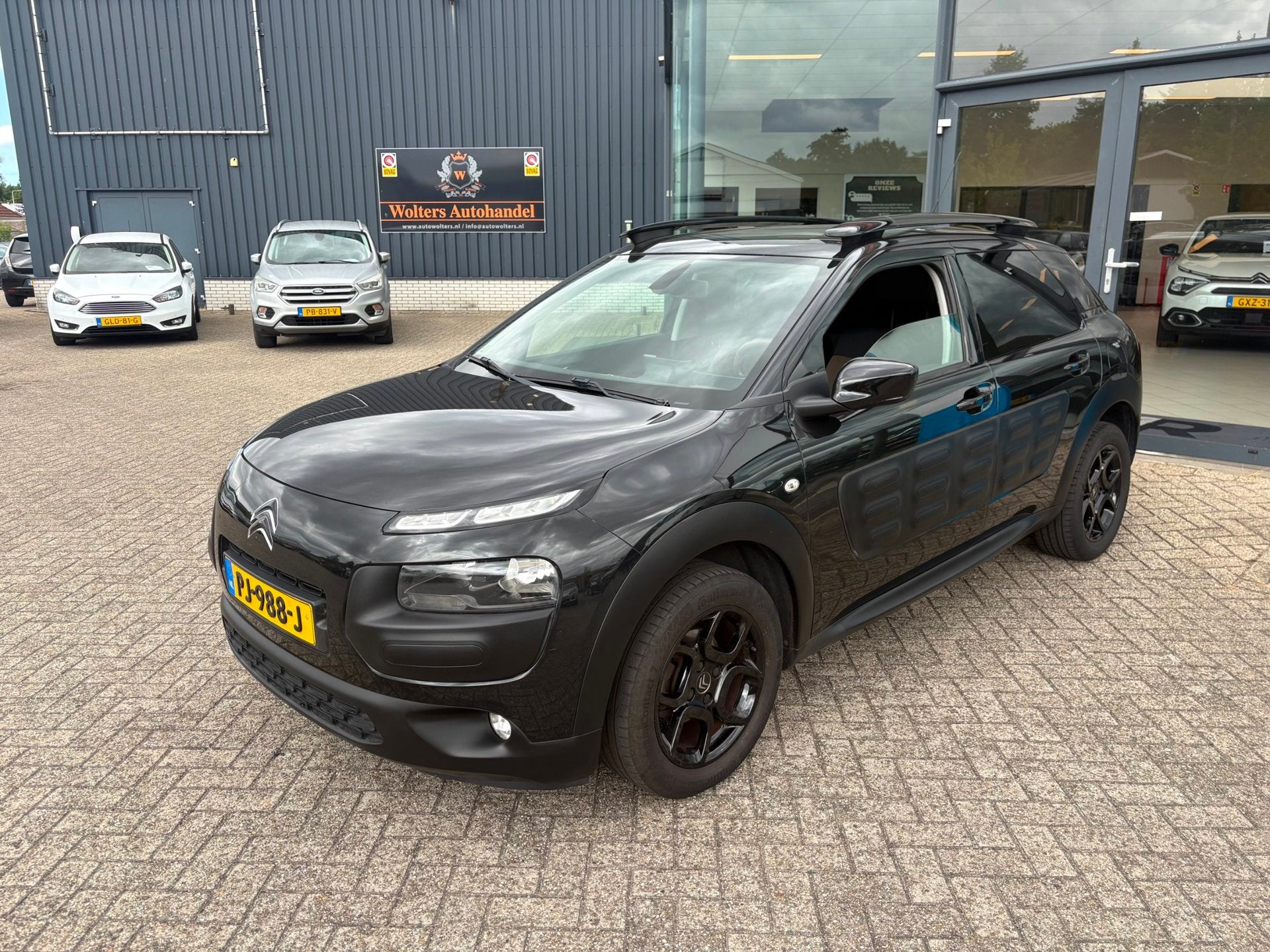 Citroen C4 Cactus 1.2 PureTech Shine *AUT, Auto's, Dealer onderhouden, 82 pk, Origineel Nederlands, Bedrijf