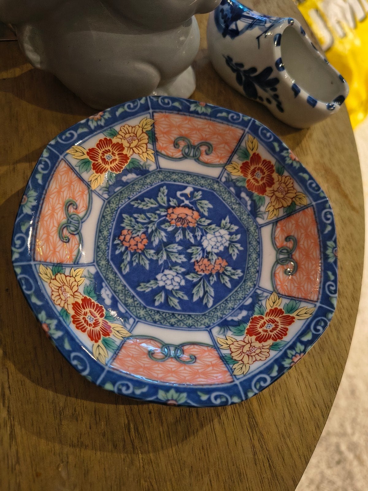 Decoratief Japans schaaltje met bloemmotief, Ophalen of Verzenden, Minder dan 25 cm, Minder dan 100 cm