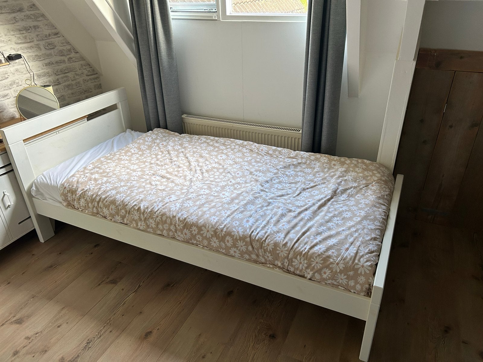 Eenpersoonsbed wit met lattenbodem (+ gratis matras), Ophalen, Gebruikt, 90 cm, Eenpersoons