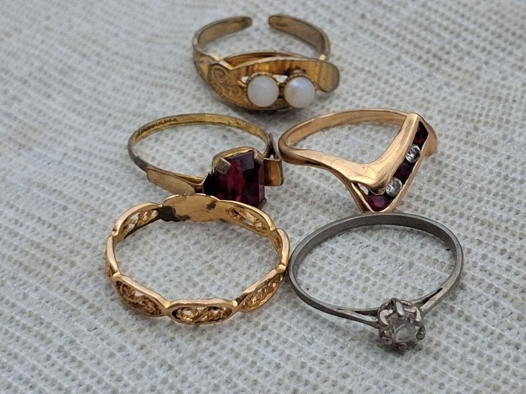 Oude ringen, Verzenden, Overige materialen, Ring, Met edelsteen