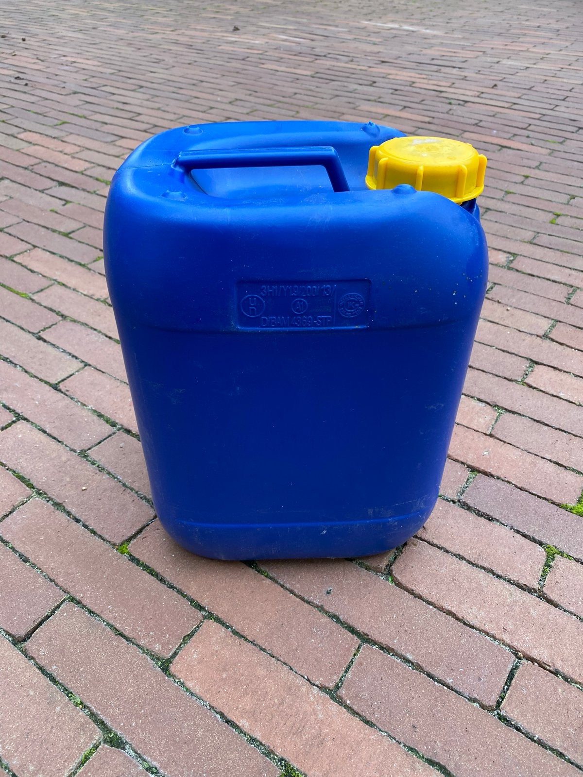 5 x Blauwe jerrycans 10 liter met gele dop, stapelbaar, Ophalen, Gebruikt, Overige typen, Minder dan 50 cm