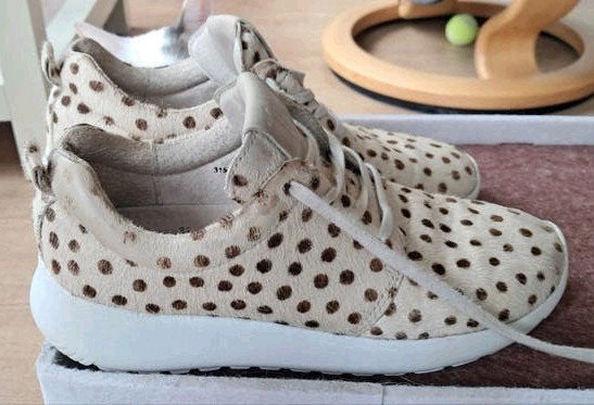 Est 1842 sneakers met ponyhaar en animalprint  maat 40, Kleding | Dames, Schoenen, Est 1842, Beige, Ophalen of Verzenden, Sneakers of Gympen