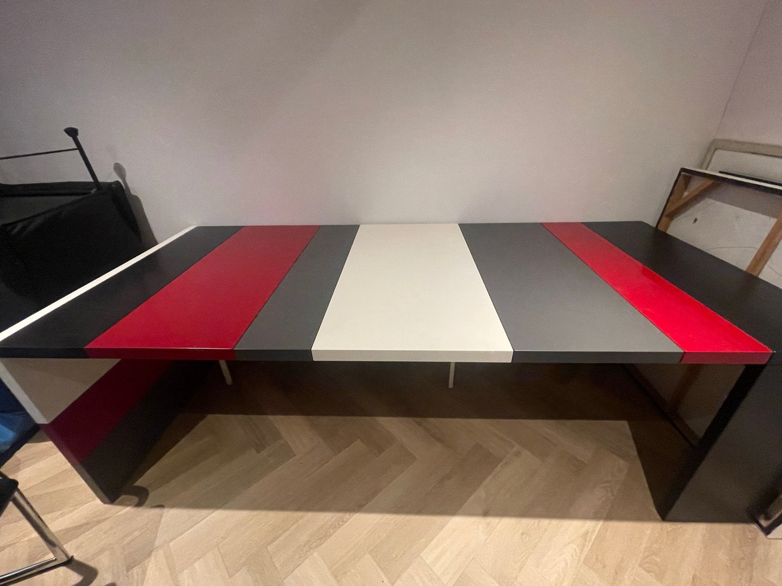 Castelijn LV eettafel/bureau - Rood, Zwart, Wit, Huis en Inrichting, Ophalen, Overige materialen, Gebruikt, 200 cm of meer